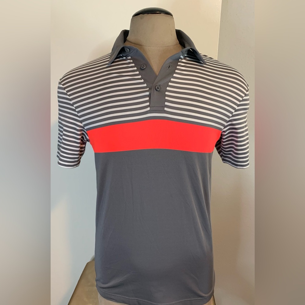 Men's Striped Heat gear  Shirt - Grey and Red. Size SM/P